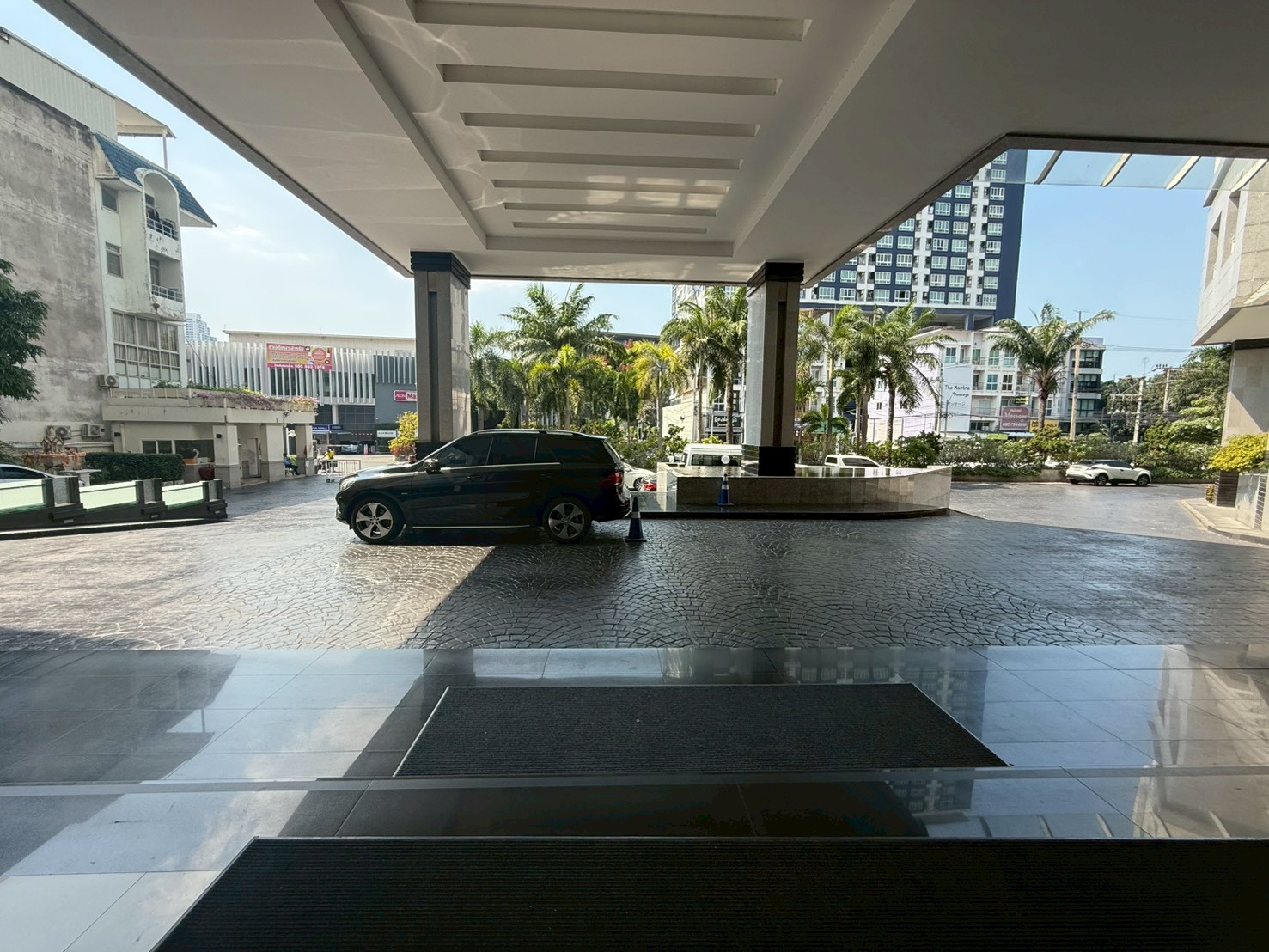 Cape Racha Sriracha ホテル外観・エントランス