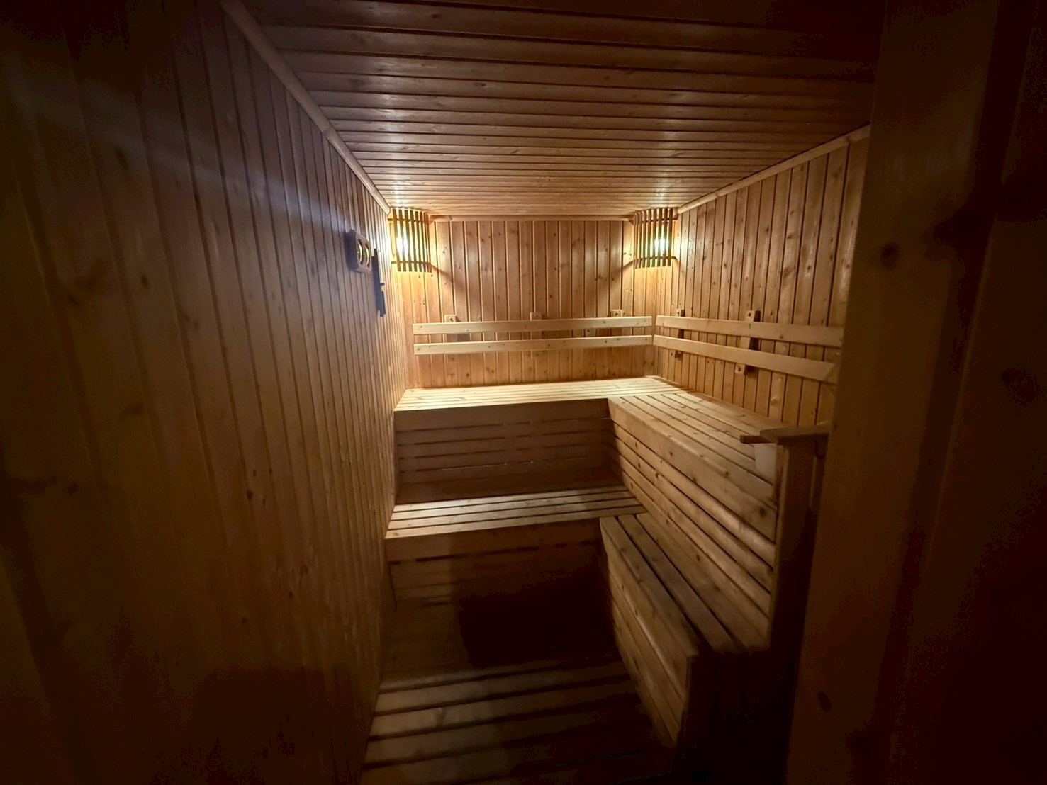 サウナ入口