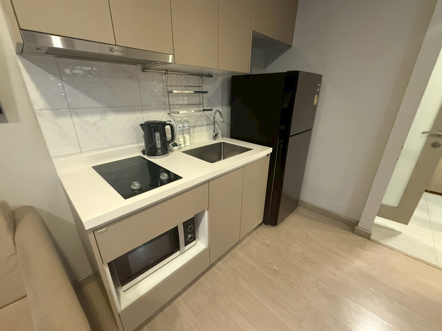 マデラ レジデンス シラチャ キッチン・電子レンジ