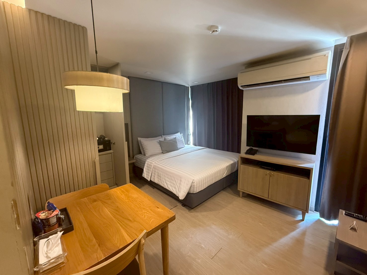 マデラ レジデンス シラチャ Studio Apartment全景