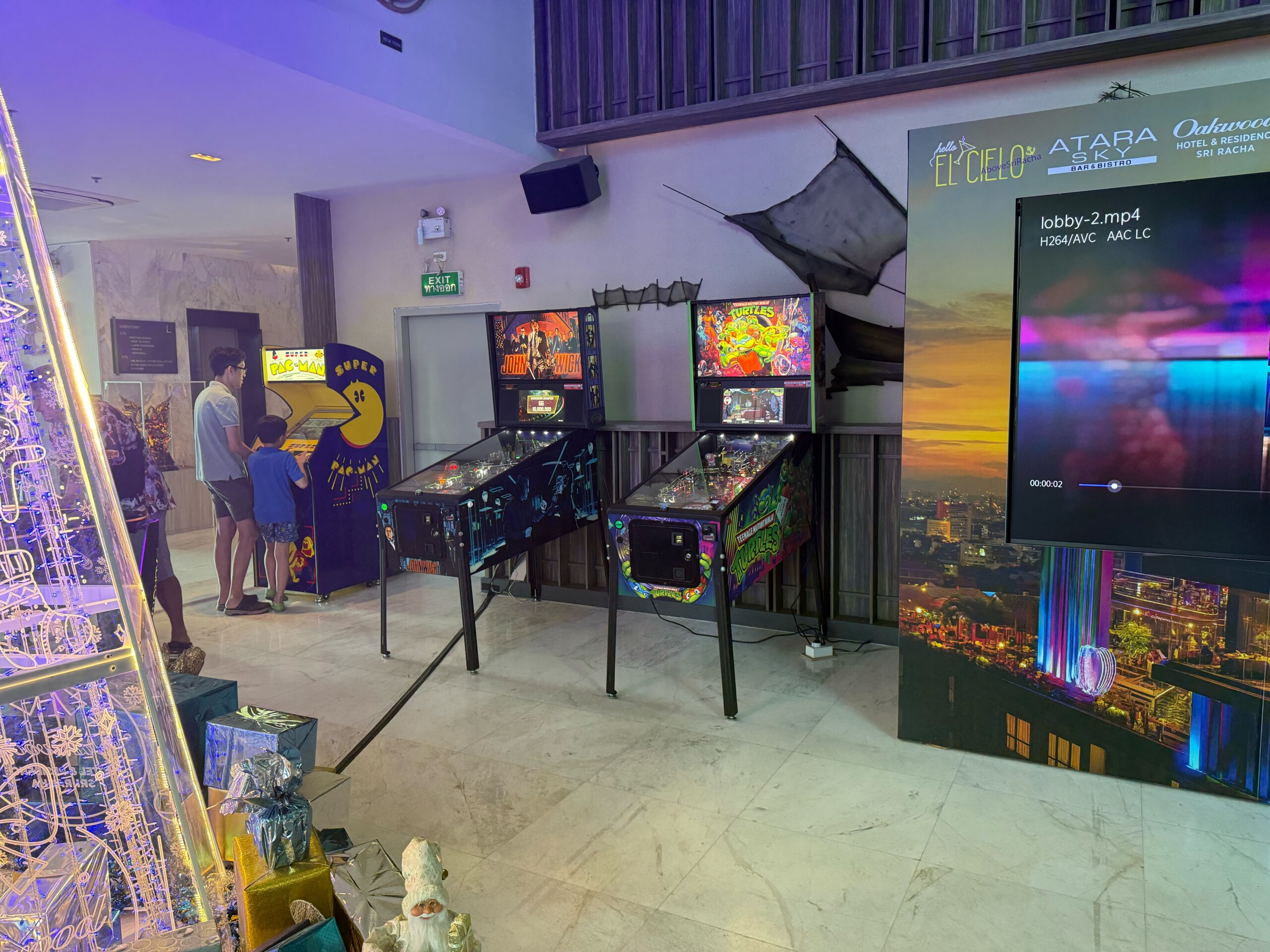 ロビー・ゲーム機